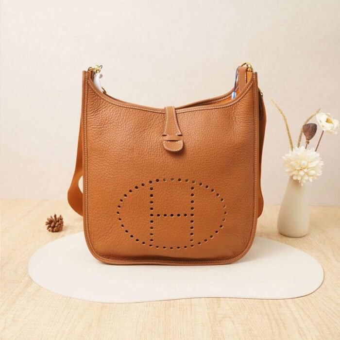 EvelynePM - Image 1