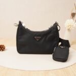 Re-Edition 2005 Shoulder