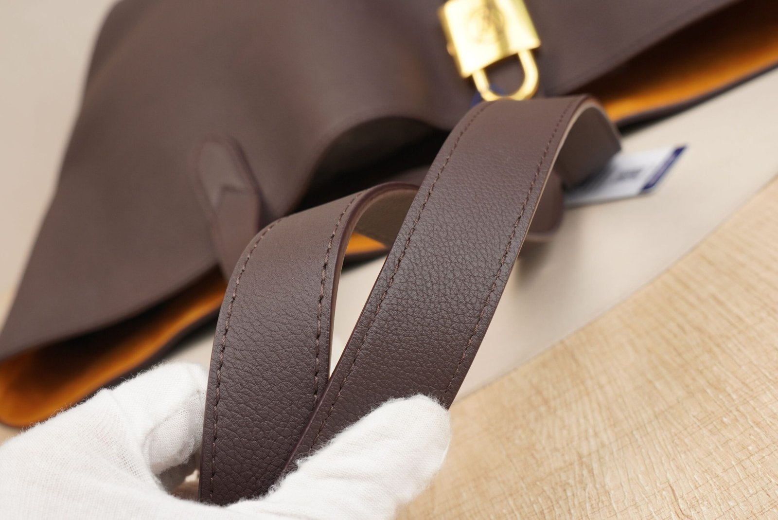 Louis Vuitton tote bag in burgundy color