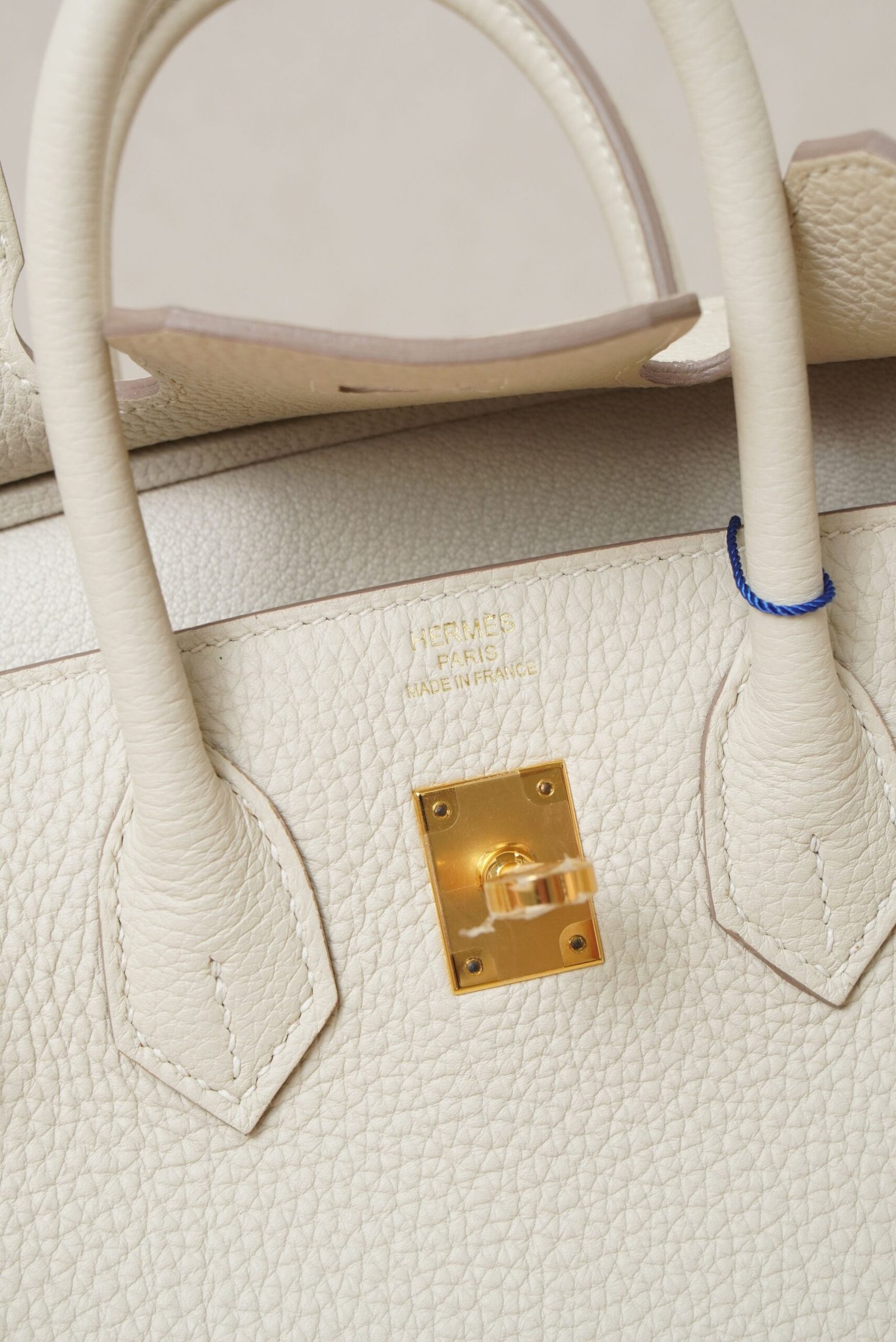Hermès Birkin 25 handbag in Nata Togo leather with gold hardware