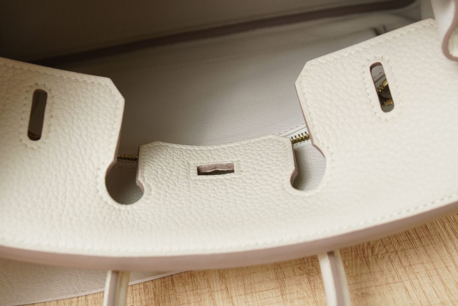 Hermès Birkin 25 handbag in Nata Togo leather with gold hardware