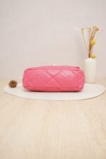 Chanel 19 Flap Bag Small Fuchsia Pink Lambskin Leather with Mixed Metal Hardware (29 Series) - Image 2