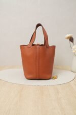 Hermès Picotin Lock 18 Orange P Clemence Leather - Image 2