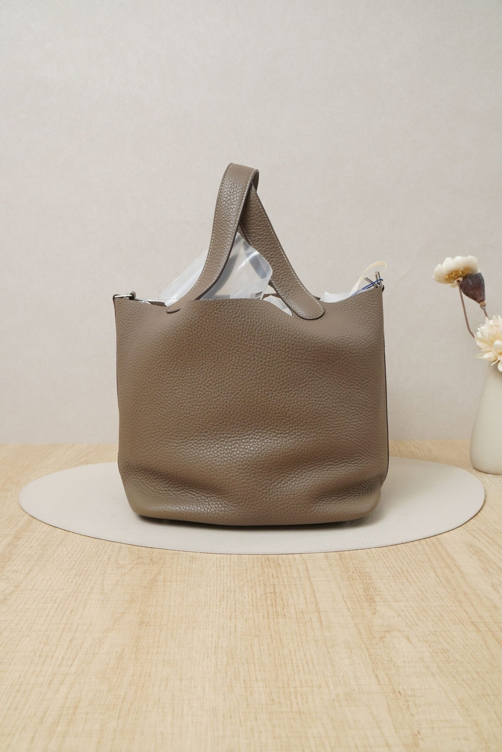 20251103154015185_64694 Hermès Picotin Lock 22 Etoupe Clemence Leather with Palladium Hardware (Z Stamp) - Image 1