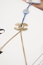 CHANEL Necklace in Gold-Tone Metal