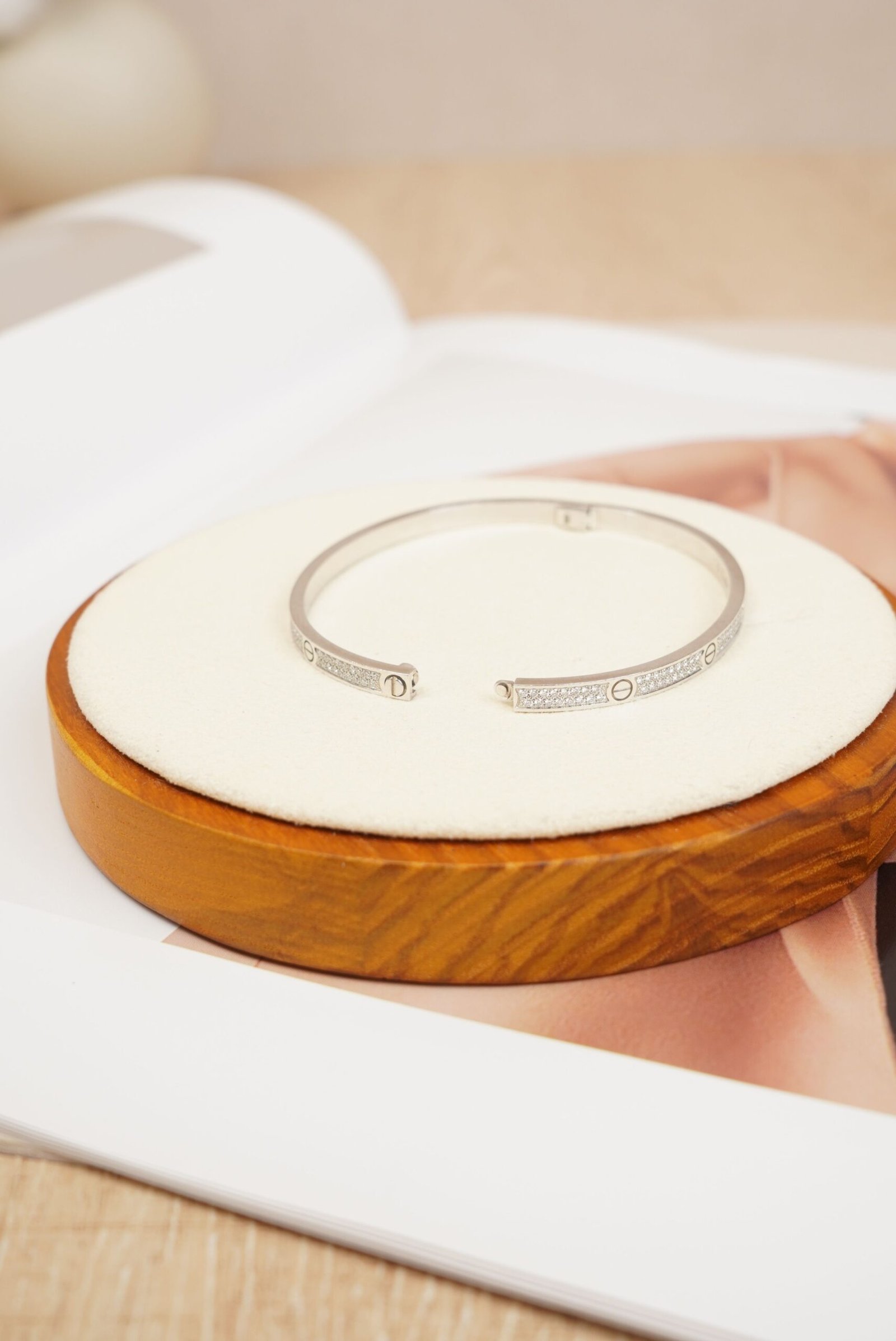 20251025145610259_23015 Cartier Love Bracelet, Slim Version, 18K White Gold, Full Diamond-Pavé, Size 18 - Image 1